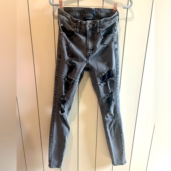 Aeropostale black distressed high rise jegging size 6 - Picture 1 of 9